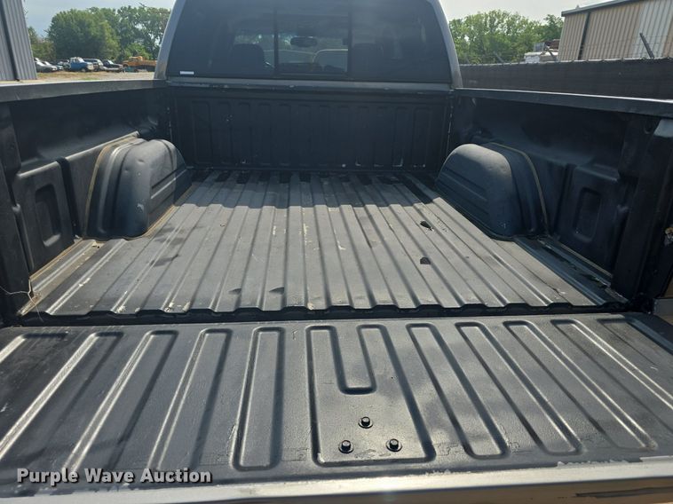 image for item DM1696 2006 Chevrolet Silverado 1500 Crew Cab pickup truck