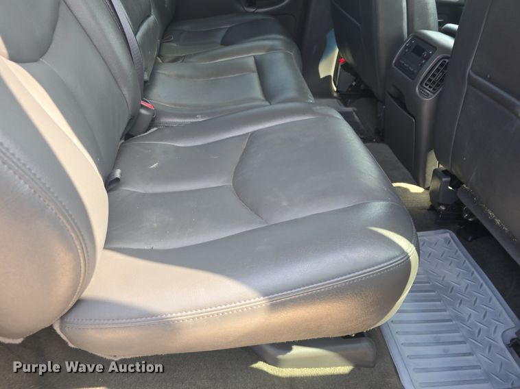 image for item DM1696 2006 Chevrolet Silverado 1500 Crew Cab pickup truck