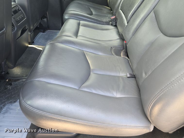 image for item DM1696 2006 Chevrolet Silverado 1500 Crew Cab pickup truck