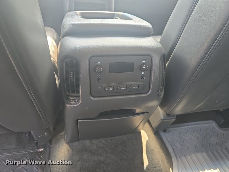 image for item DM1696 2006 Chevrolet Silverado 1500 Crew Cab pickup truck