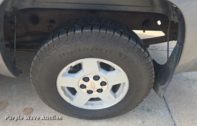 image for item DM1696 2006 Chevrolet Silverado 1500 Crew Cab pickup truck