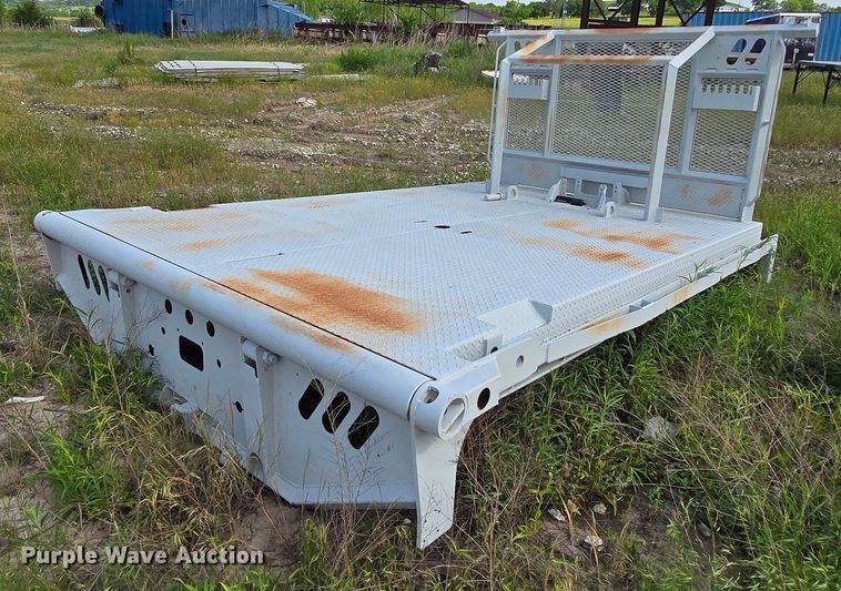 image for item DM1704 Winch truck bed