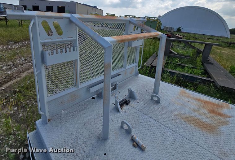 image for item DM1704 Winch truck bed