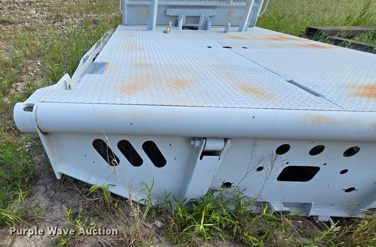 image for item DM1704 Winch truck bed