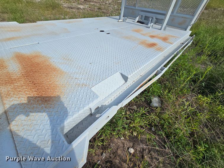 image for item DM1704 Winch truck bed