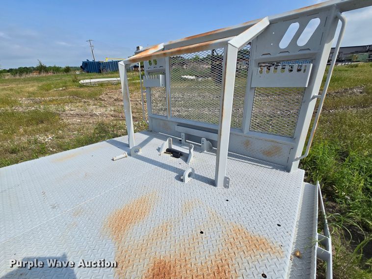 image for item DM1704 Winch truck bed