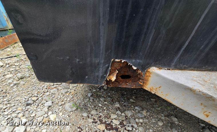 image for item DM1705 1988 W-W enclosed cargo trailer