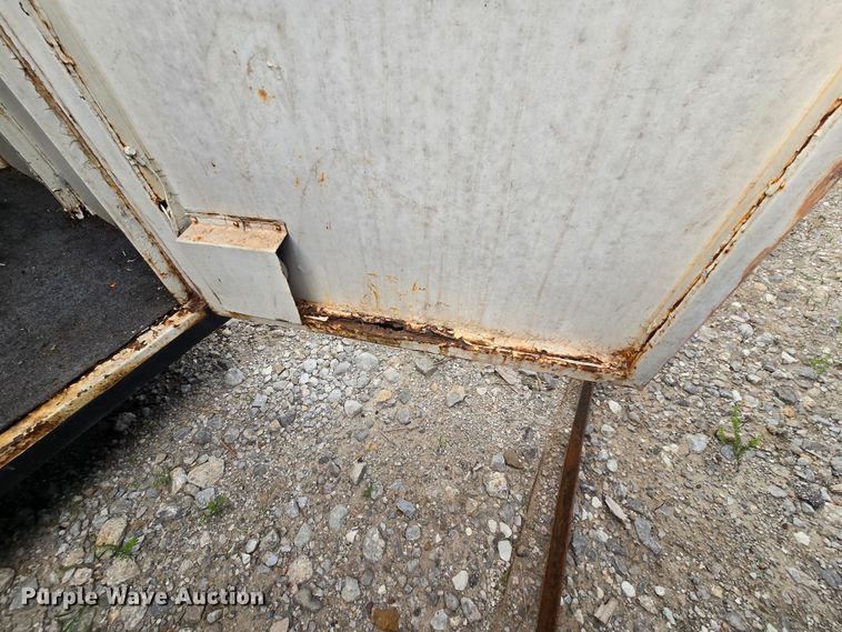 image for item DM1705 1988 W-W enclosed cargo trailer