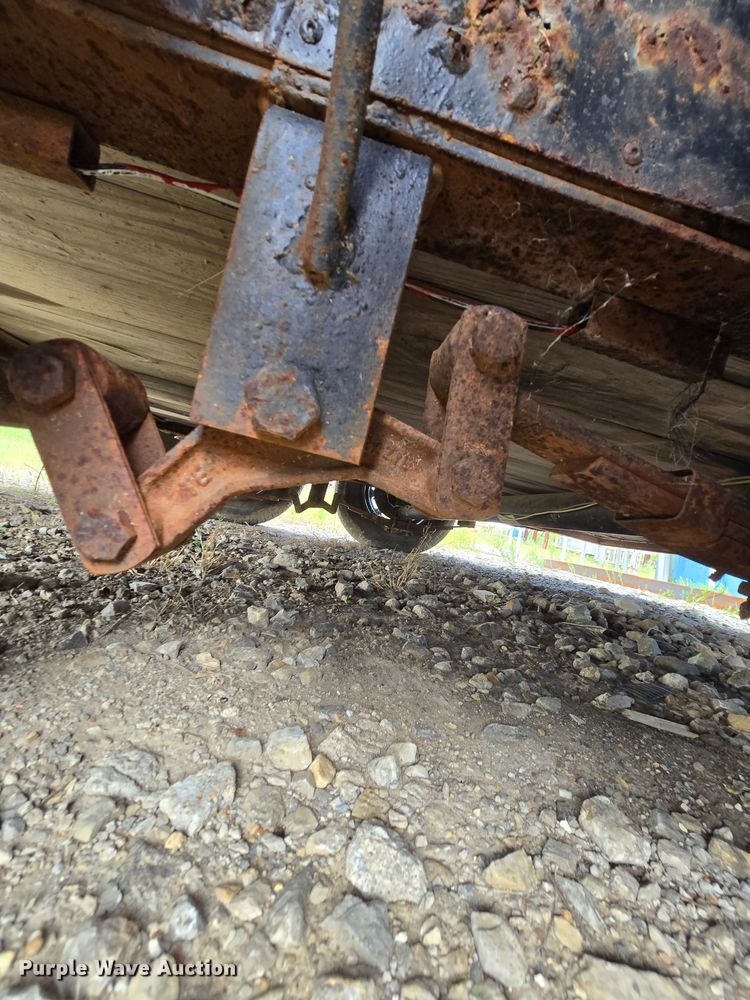 image for item DM1705 1988 W-W enclosed cargo trailer