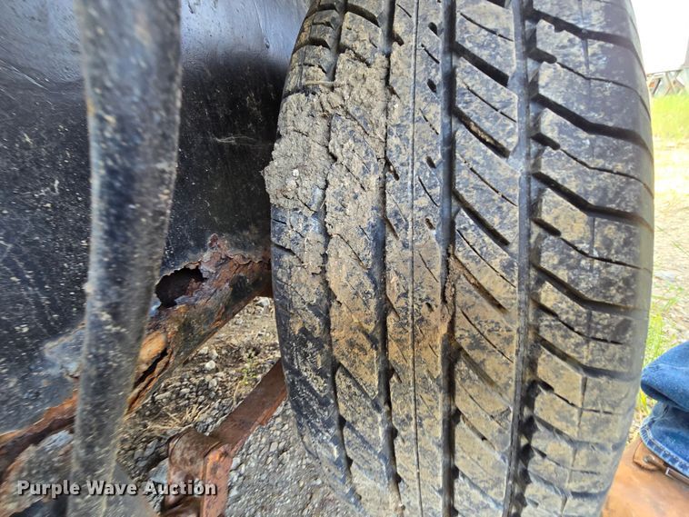 image for item DM1705 1988 W-W enclosed cargo trailer