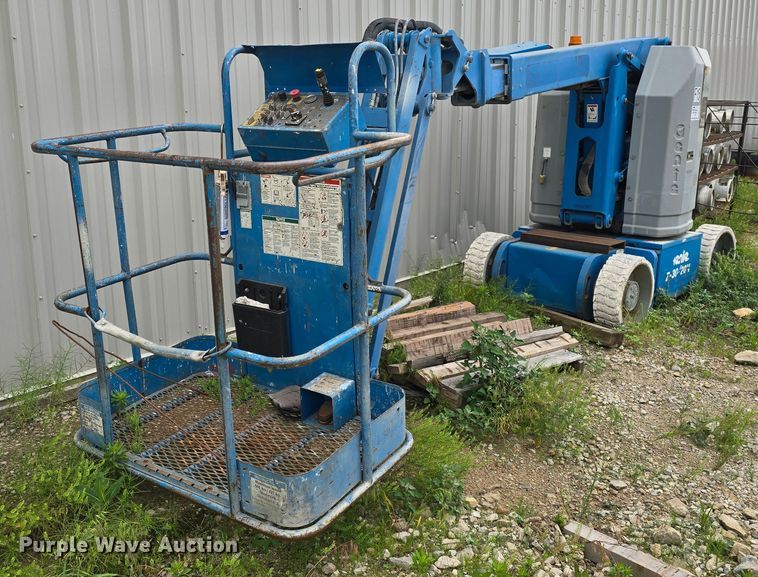 image for item DM1706 2006 Genie Z3020N boom lift