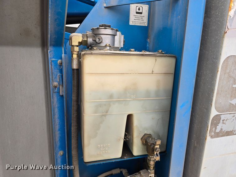 image for item DM1706 2006 Genie Z3020N boom lift