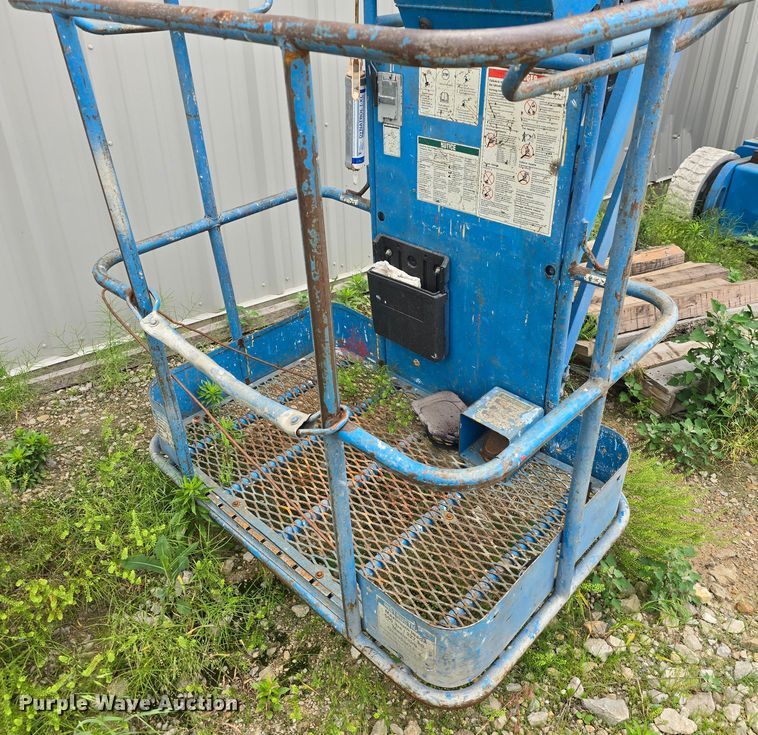 image for item DM1706 2006 Genie Z3020N boom lift