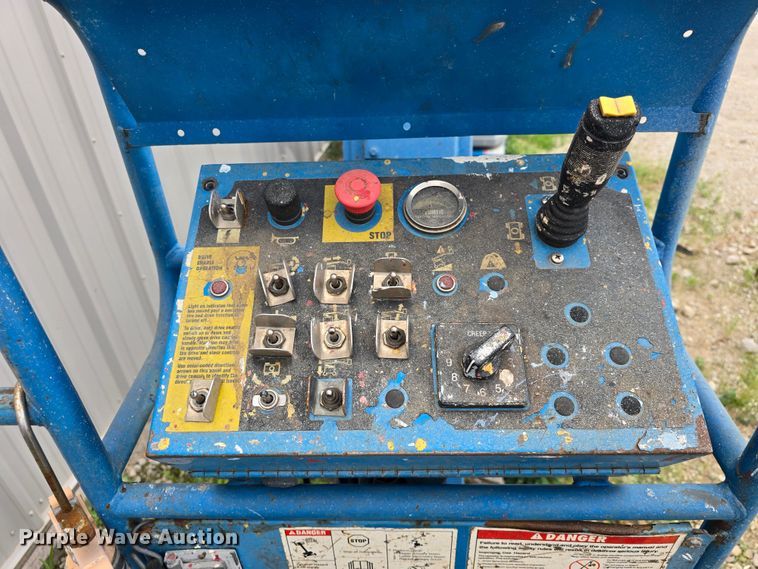 image for item DM1706 2006 Genie Z3020N boom lift