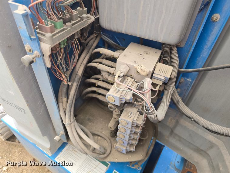 image for item DM1706 2006 Genie Z3020N boom lift