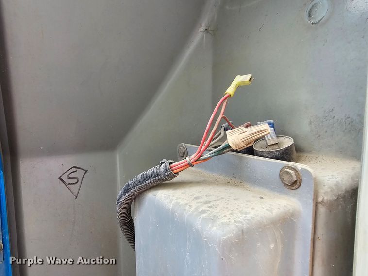 image for item DM1706 2006 Genie Z3020N boom lift