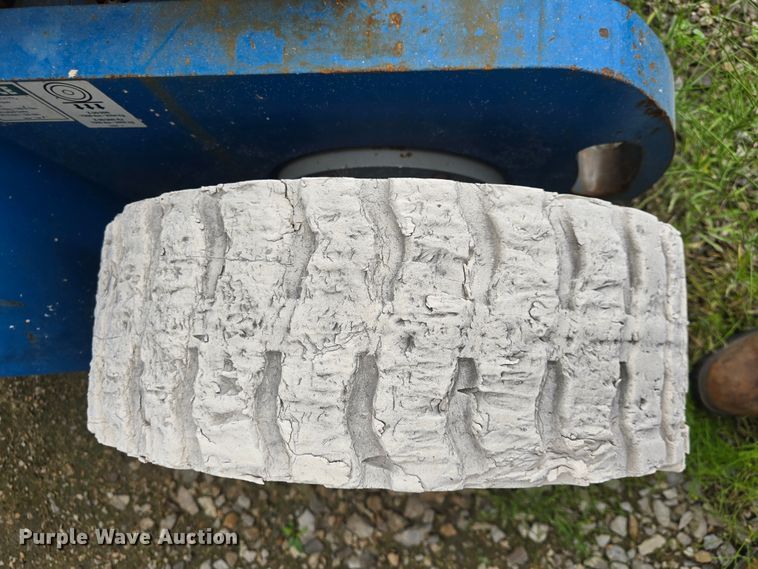 image for item DM1706 2006 Genie Z3020N boom lift