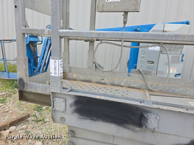 image for item DM1716 Condor V1833XL scissor lift