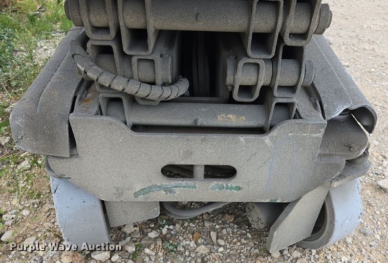 image for item DM1716 Condor V1833XL scissor lift