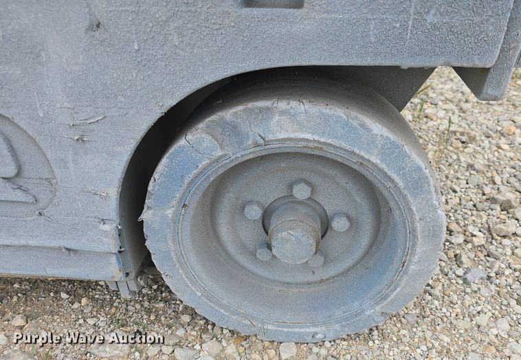 image for item DM1716 Condor V1833XL scissor lift