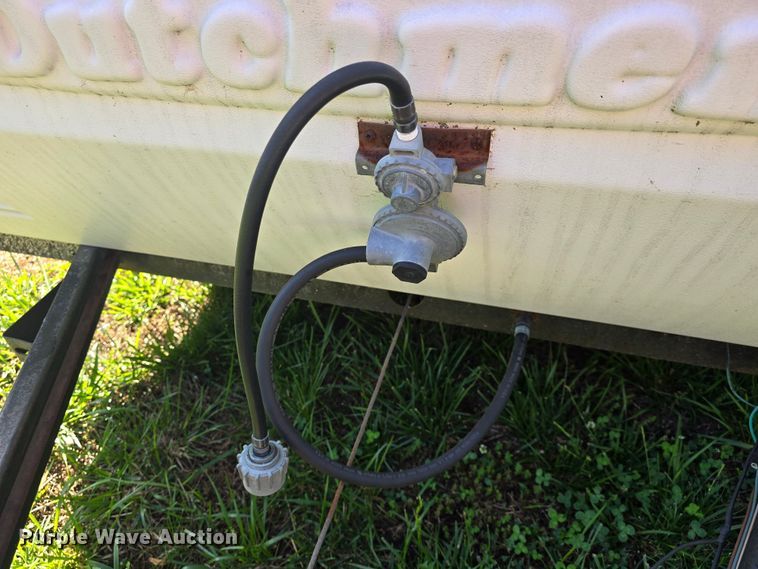 image for item DM1717 2000 Dutchmen Classic camper