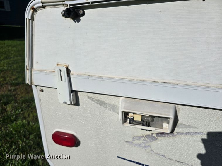 image for item DM1717 2000 Dutchmen Classic camper
