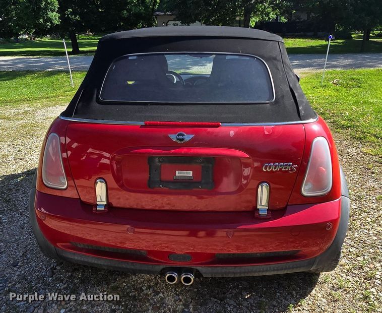 image for item DM1718 2006 Mini Cooper S convertible