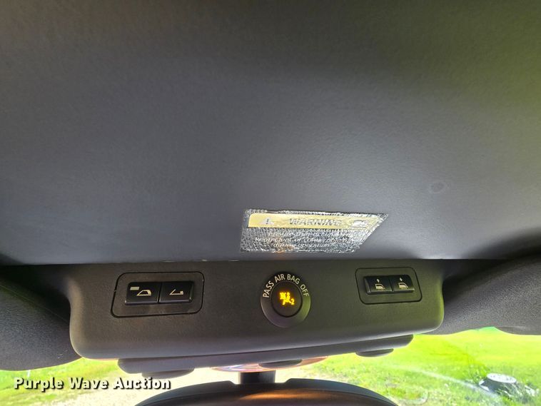 image for item DM1718 2006 Mini Cooper S convertible