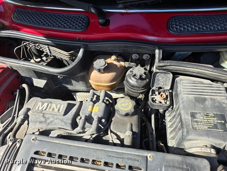image for item DM1718 2006 Mini Cooper S convertible