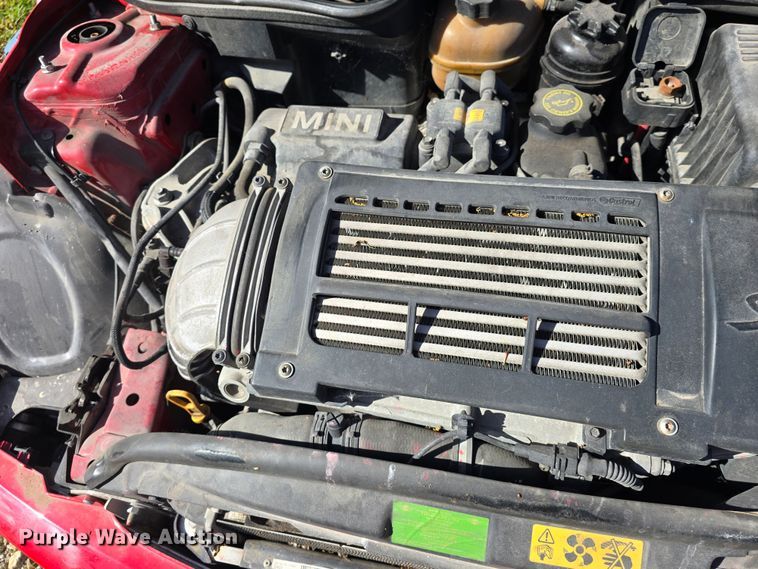 image for item DM1718 2006 Mini Cooper S convertible