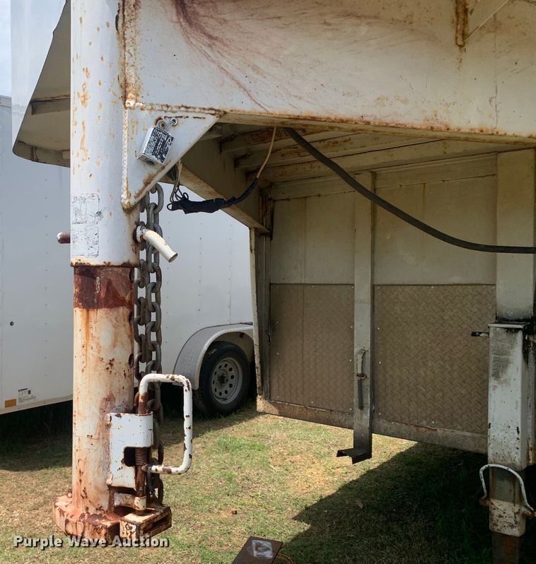 image for item DM7856 2012 CM 20' Cargo gooseneck enclosed cargo trailer