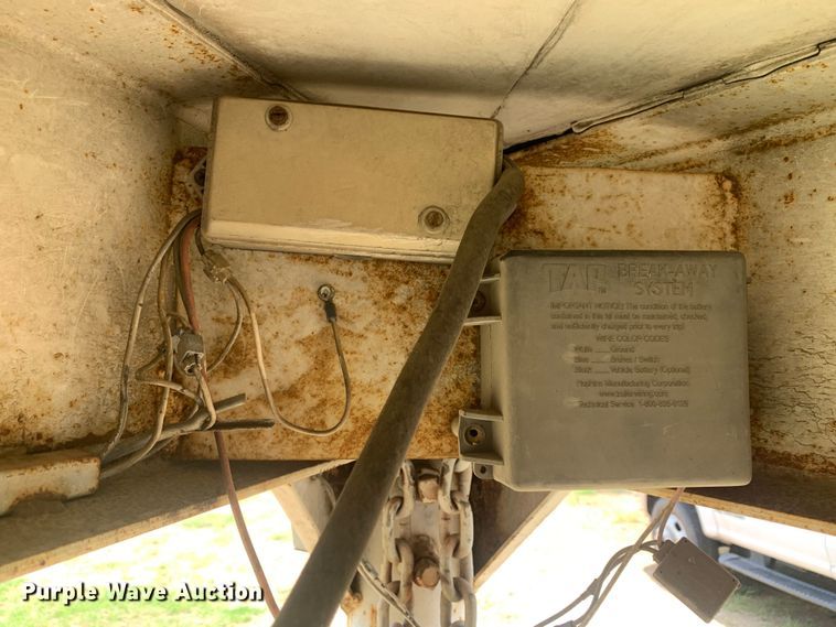 image for item DM7856 2012 CM 20' Cargo gooseneck enclosed cargo trailer