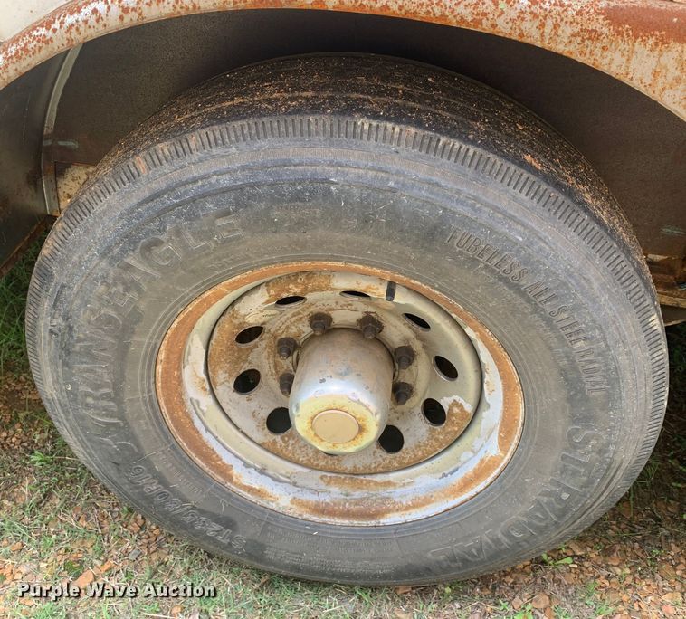 image for item DM7856 2012 CM 20' Cargo gooseneck enclosed cargo trailer