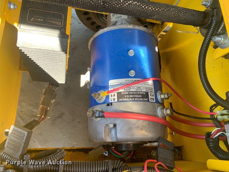 image for item DM7867 2016 Pack Mule SC-775-6AC utility cart