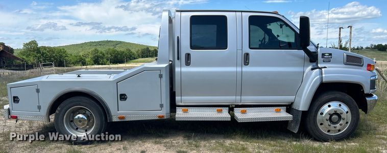 image for item DO1139 2006 Chevrolet C4500 flatbed truck