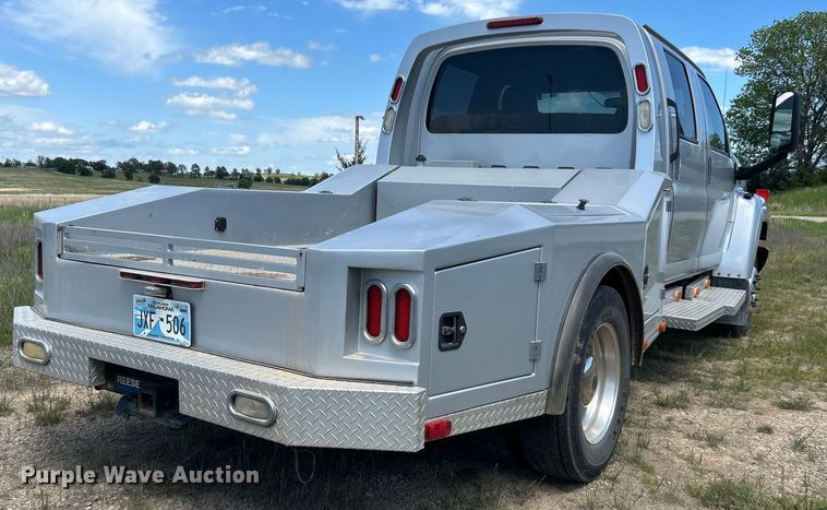 image for item DO1139 2006 Chevrolet C4500 flatbed truck