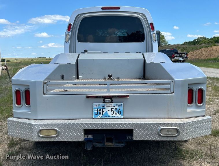 image for item DO1139 2006 Chevrolet C4500 flatbed truck