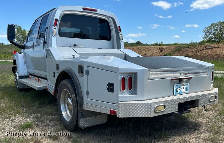 image for item DO1139 2006 Chevrolet C4500 flatbed truck