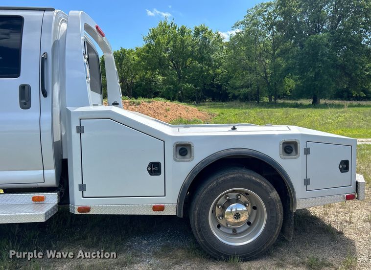 image for item DO1139 2006 Chevrolet C4500 flatbed truck