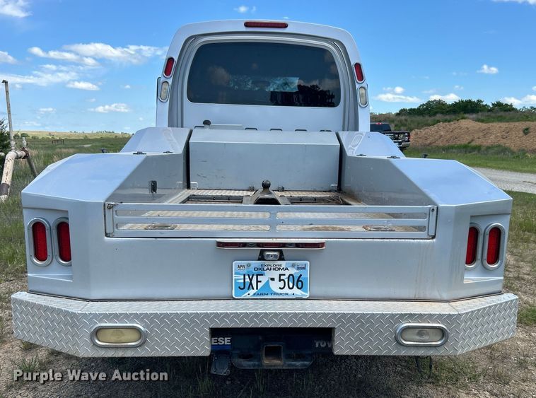 image for item DO1139 2006 Chevrolet C4500 flatbed truck