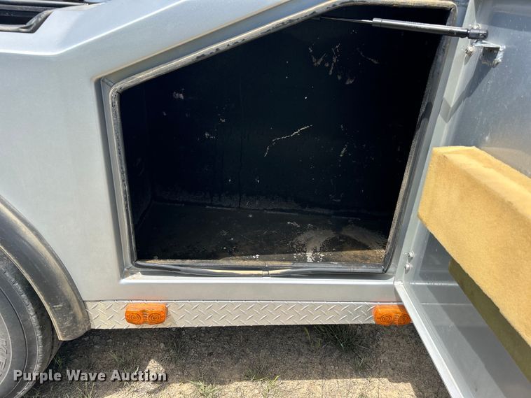 image for item DO1139 2006 Chevrolet C4500 flatbed truck