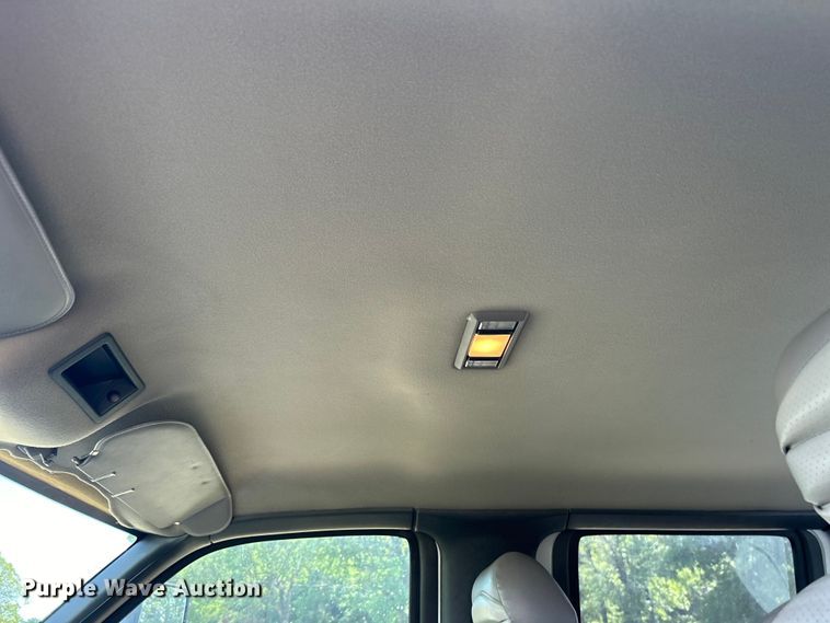 image for item DO1139 2006 Chevrolet C4500 flatbed truck