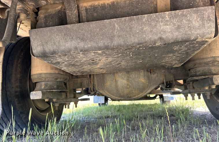 image for item DO1139 2006 Chevrolet C4500 flatbed truck