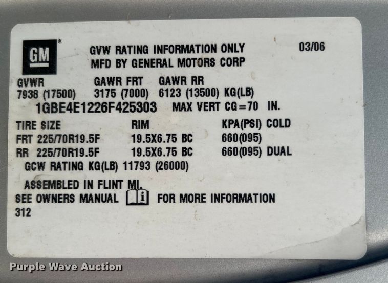 image for item DO1139 2006 Chevrolet C4500 flatbed truck