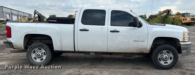 image for item DO6483 2014 Chevrolet  Silverado 2500HD Crew Cab pickup truck