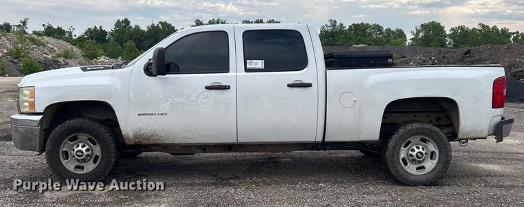 image for item DO6483 2014 Chevrolet  Silverado 2500HD Crew Cab pickup truck