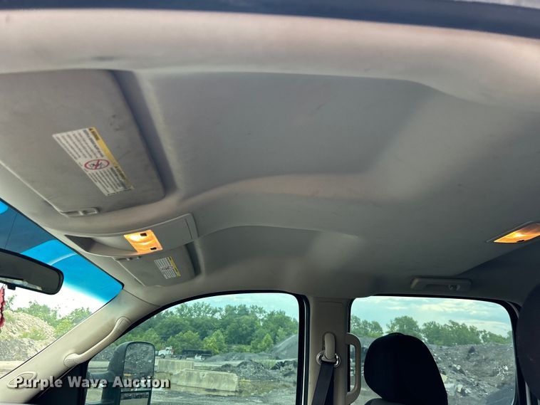 image for item DO6483 2014 Chevrolet  Silverado 2500HD Crew Cab pickup truck