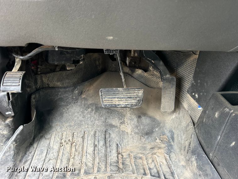 image for item DO6483 2014 Chevrolet  Silverado 2500HD Crew Cab pickup truck