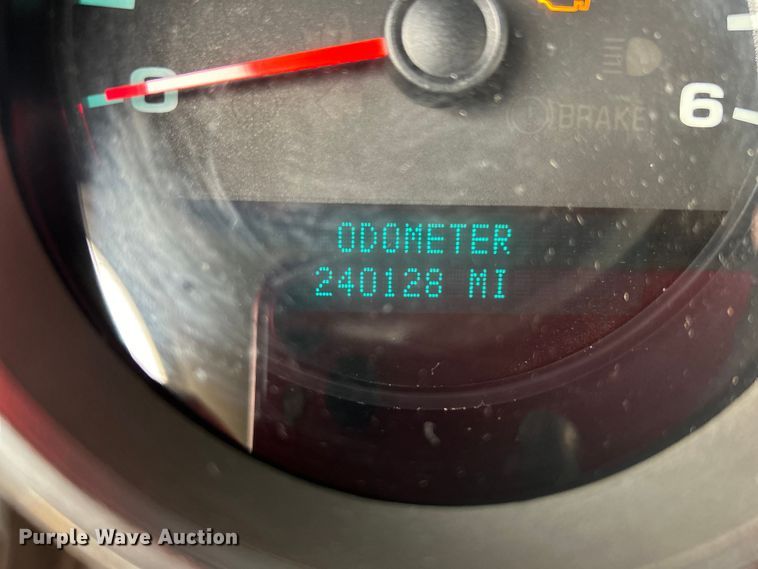 image for item DO6483 2014 Chevrolet  Silverado 2500HD Crew Cab pickup truck