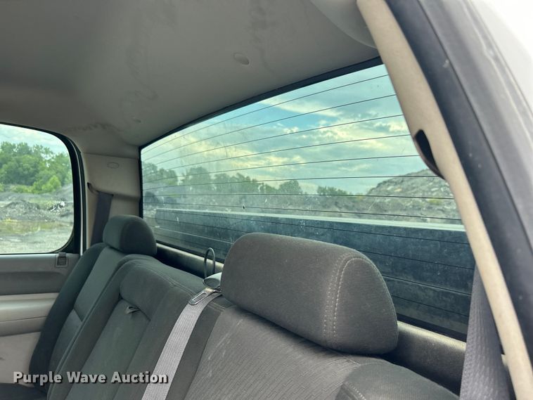 image for item DO6483 2014 Chevrolet  Silverado 2500HD Crew Cab pickup truck